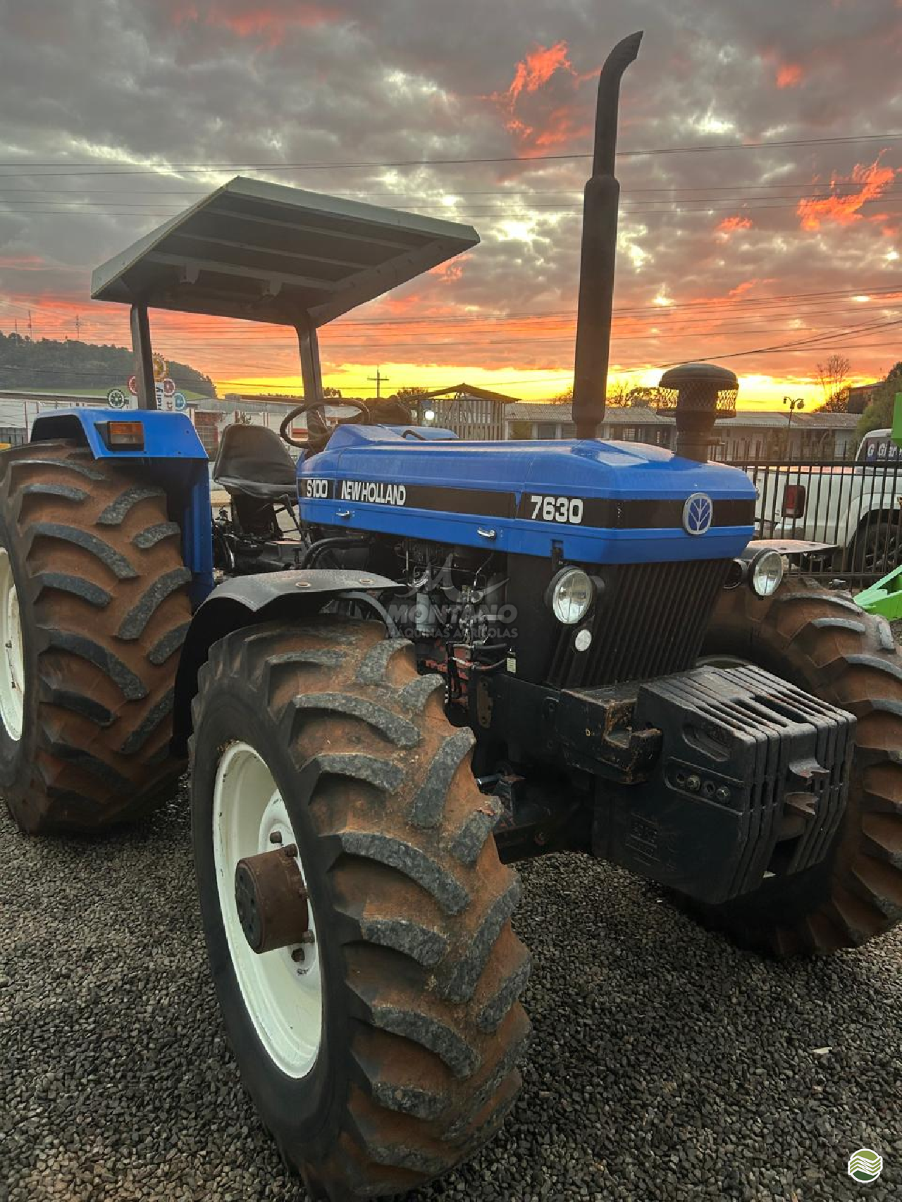 TRATOR NEW HOLLAND NEW 7830 Tração 4x4 Montano Máquinas Agrícolas LAGOA VERMELHA RIO GRANDE DO SUL RS